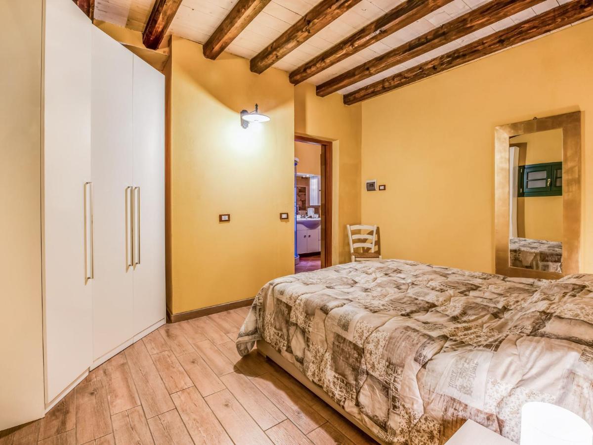 Cozy Chalet At Marone Lake Lombardy With Pool Екстер'єр фото
