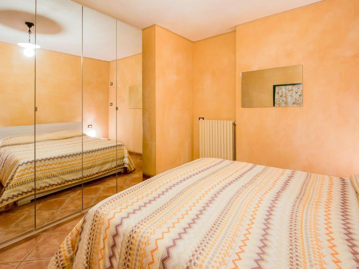 Cozy Chalet At Marone Lake Lombardy With Pool Екстер'єр фото