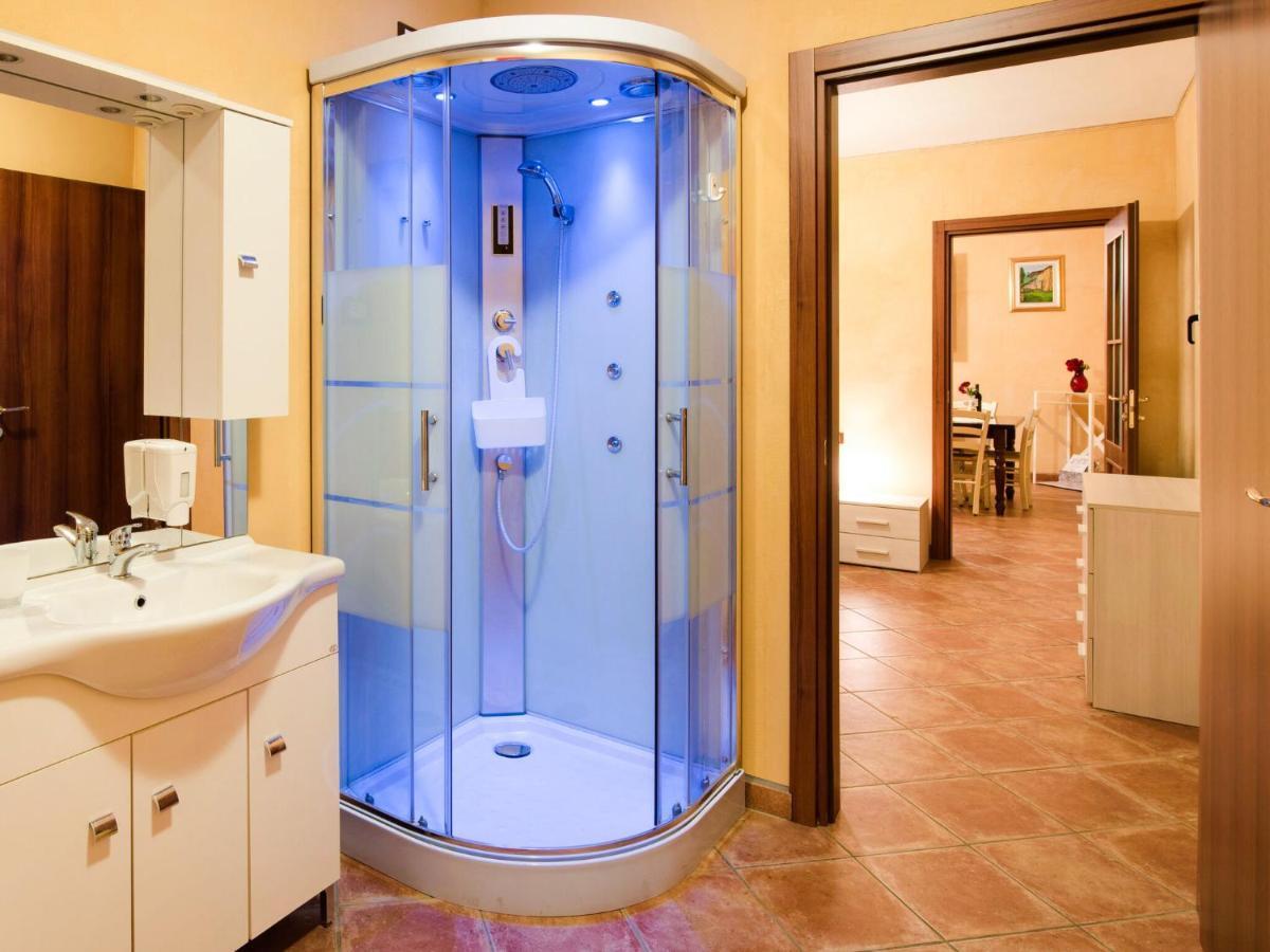 Cozy Chalet At Marone Lake Lombardy With Pool Екстер'єр фото