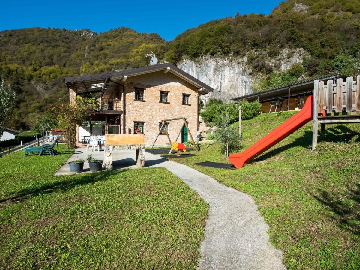 Cozy Chalet At Marone Lake Lombardy With Pool Екстер'єр фото